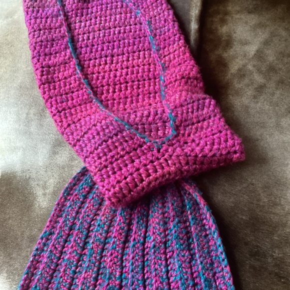 Big Chunky Knit Cozy Handmade Mermaid Tail Throw Blanket Bag - Picture 2 of 7